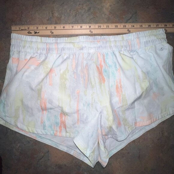 Womens‎ DSG Stride Shorts Large Torn Camo Multi Moisture-Wicking - Picture 3 of 9